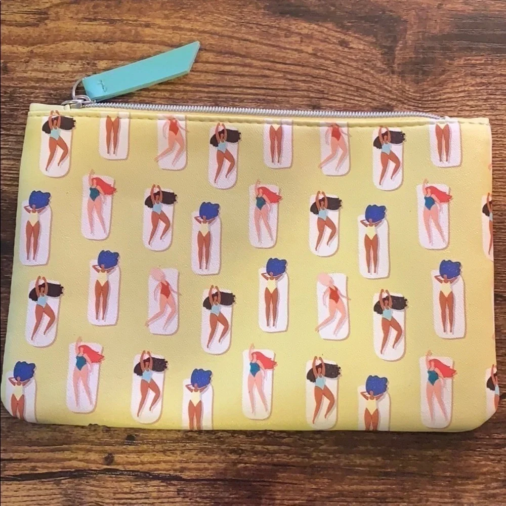 IPSY Yellow Sunbathing Beauties Makeup Bag